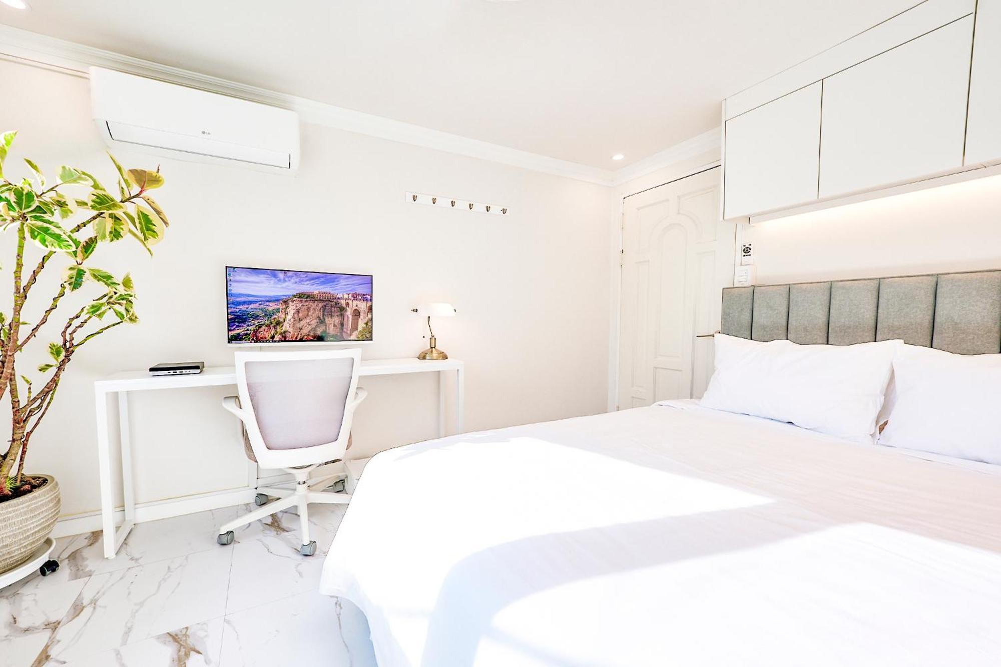Htb Tailored Service & Garden Near Stn Holiday home Seoul